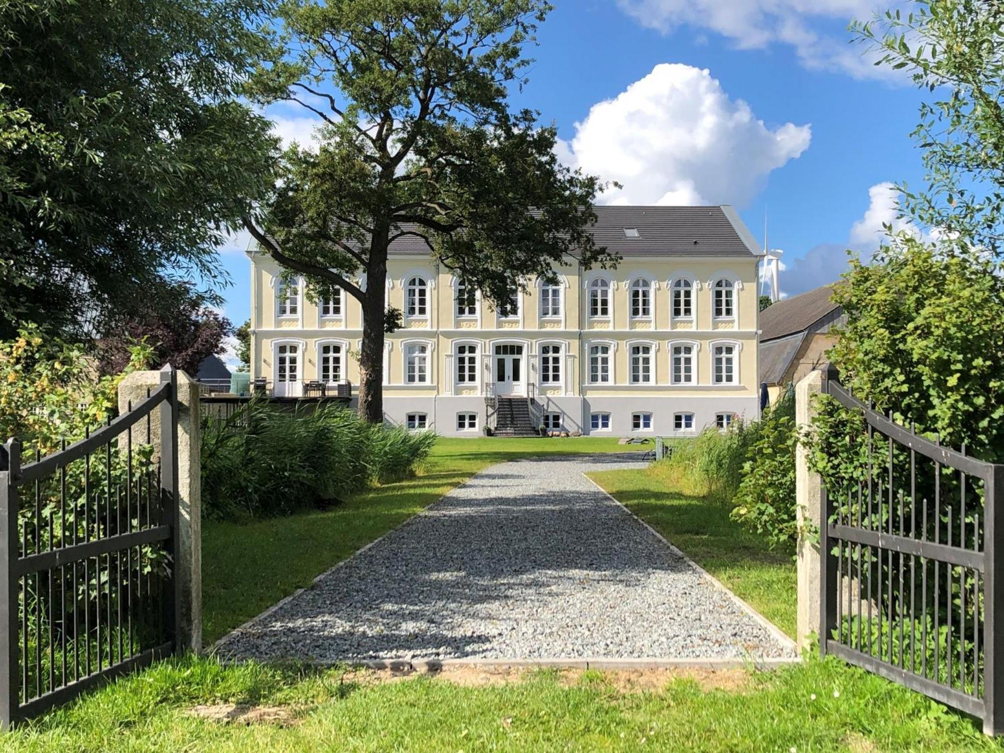 Ferienwohnungen Herrenhaus Gut Oestergaard Steinberg  Екстер'єр фото